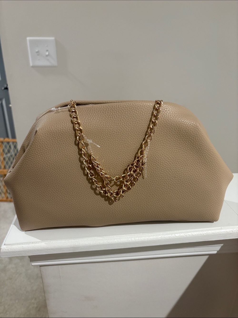 Neutral Tan Chain-Accent Women's Shoulder Bag
